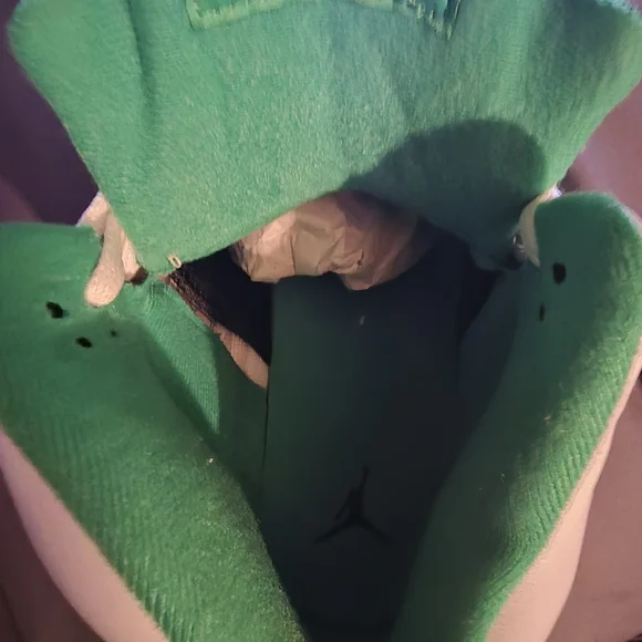 Air Jordan 13 Retro Lucky Green Mens 9.5 Women's 11 Shoes - Picture 7 of 9